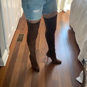 Thigh high suede boots Hugo Boss